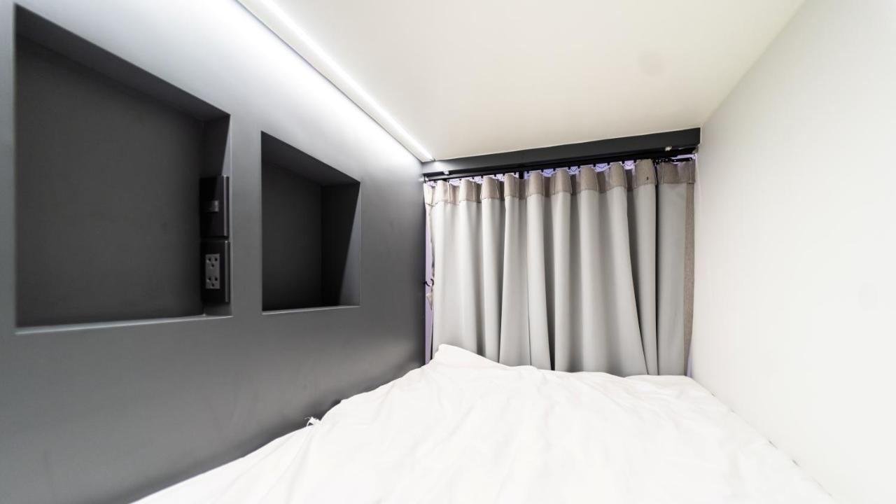 Pier 808 Hostel Bangkok Luaran gambar